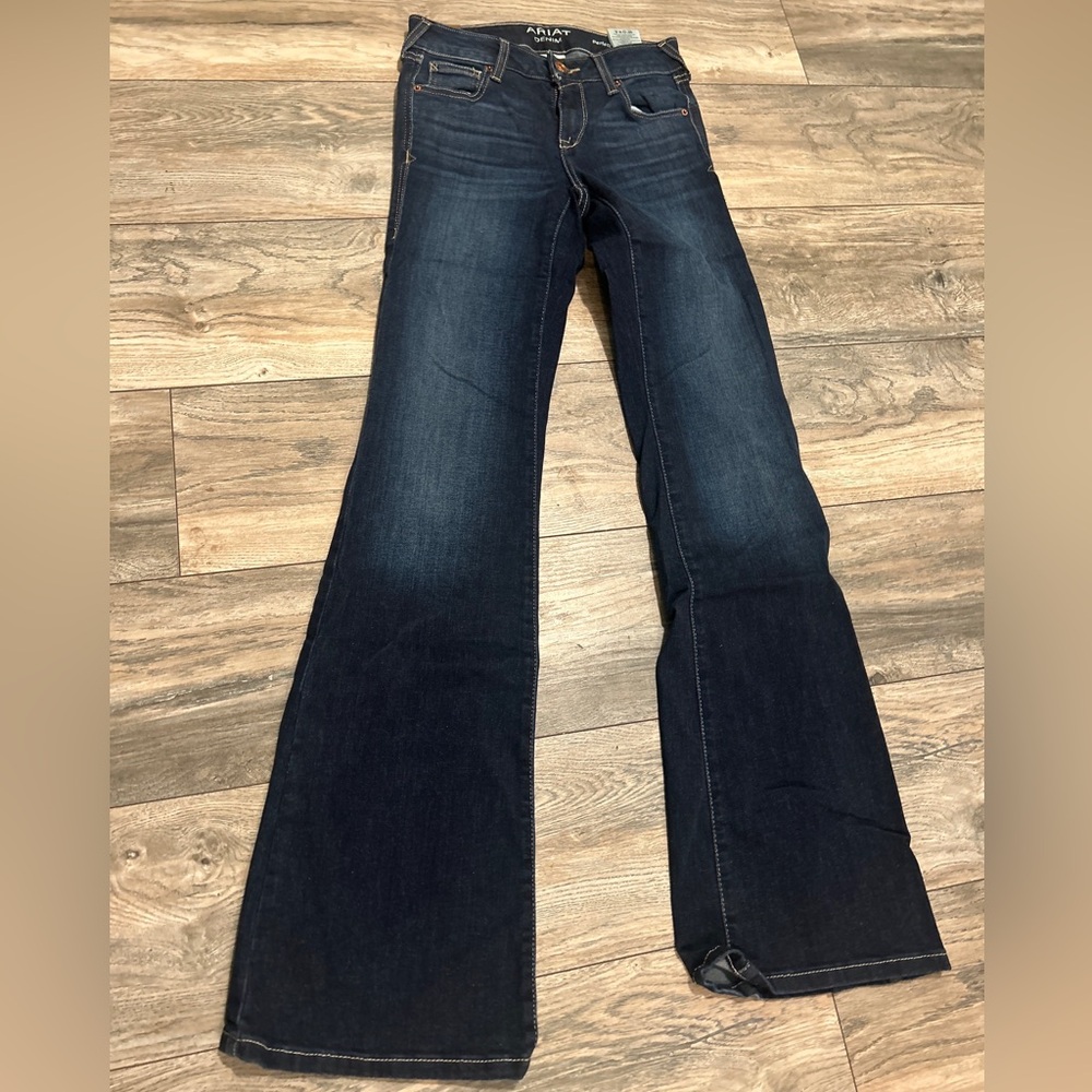 Ariat Ultra Stretch Perfect Rise Katie Flare Jean Women's 25L Dark Wash Cowgirl